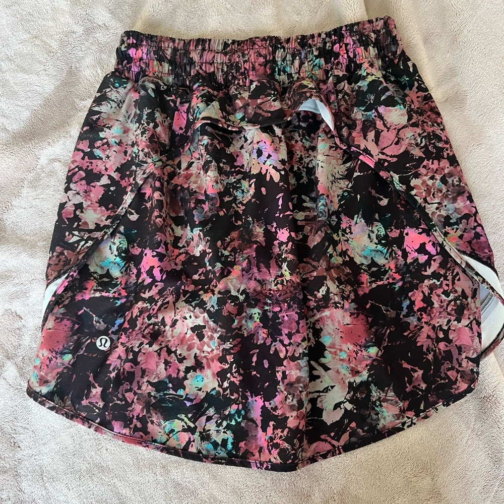 Lululemon Hottie Hot skort skirt - Picture 3 of 6